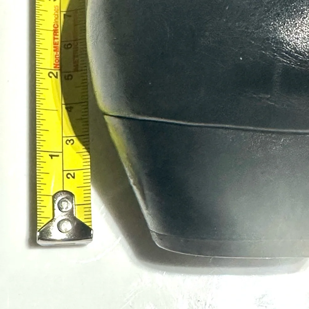 Salvatore Ferragamo Women's Navy Leather Loafers size 10B - Picture 10 of 11